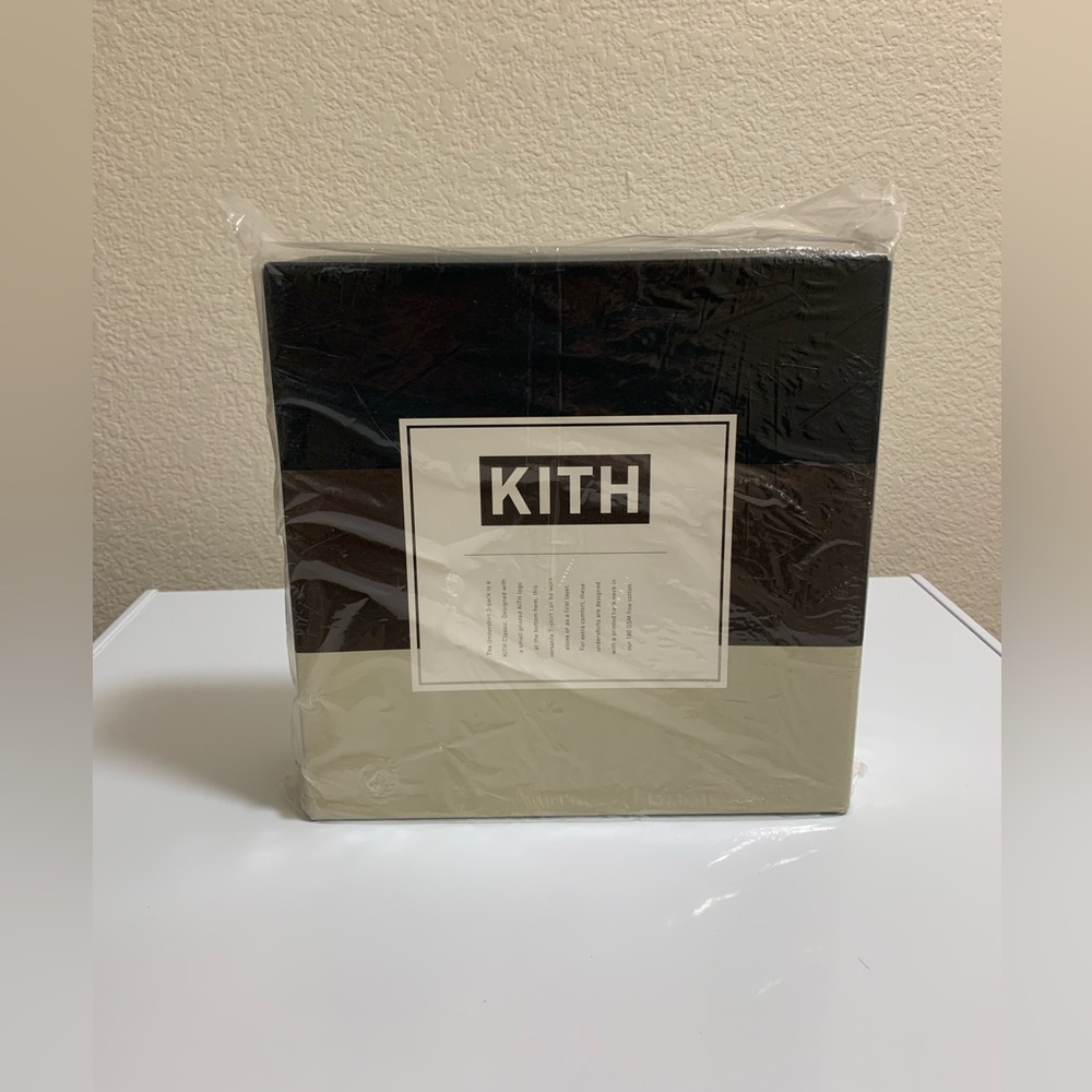 KITH 3 pack tees men’s medium NWT